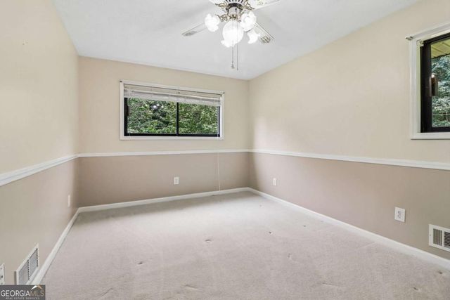 726 N Mcdonough Road, Griffin, GA 30223