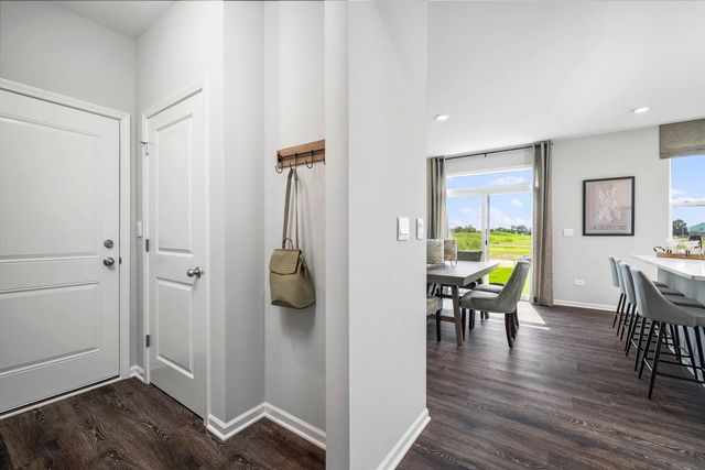 25920 S Manchester Lane, Manhattan, IL 60442