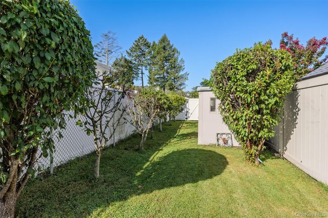 1296 Leslie Lane, Bellmore, NY 11710