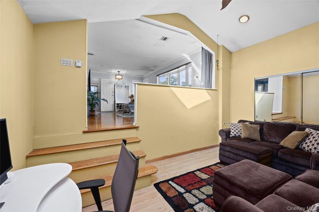 1296 Leslie Lane, Bellmore, NY 11710