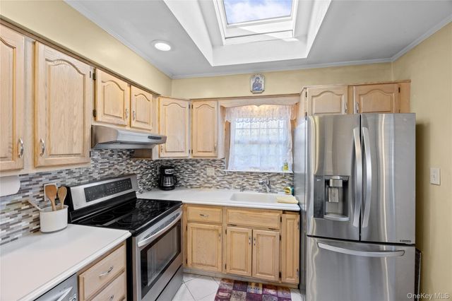 1296 Leslie Lane, Bellmore, NY 11710
