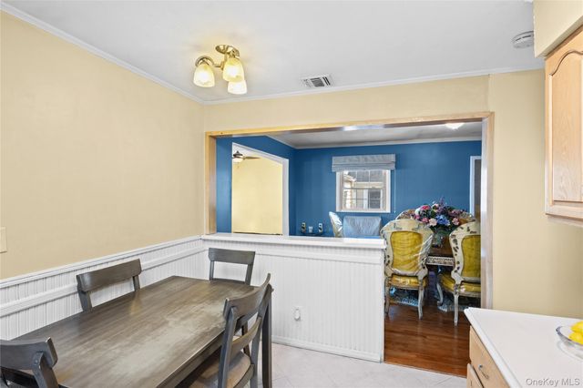 1296 Leslie Lane, Bellmore, NY 11710