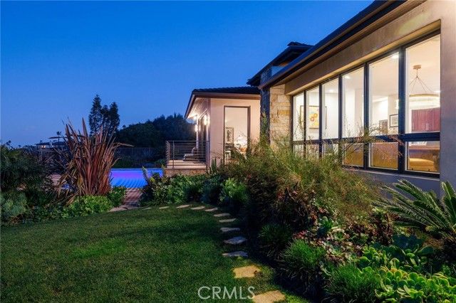 900 Via Nogales, Palos Verdes Estates, CA 90274