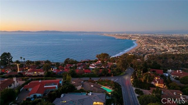 900 Via Nogales, Palos Verdes Estates, CA 90274