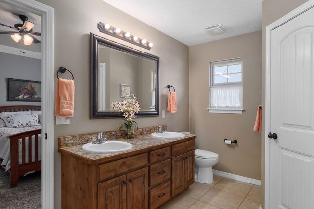 1260 S Venice Avenue, Republic, MO 65738