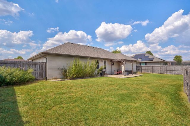 1260 S Venice Avenue, Republic, MO 65738