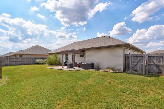 1260 S Venice Avenue, Republic, MO 65738