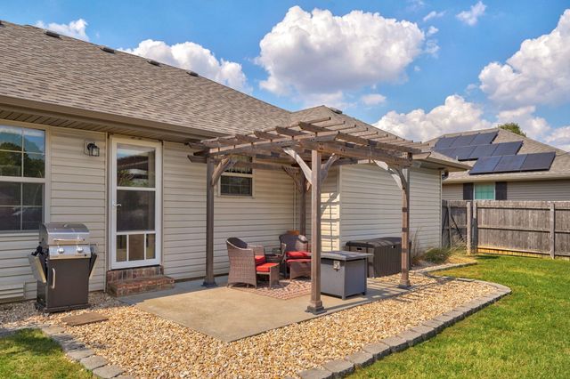 1260 S Venice Avenue, Republic, MO 65738
