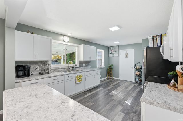 7102 Saint Joe Road, Fort Wayne, IN 46835