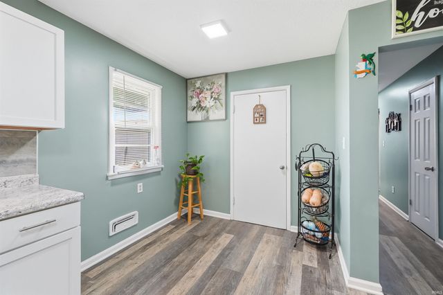 7102 Saint Joe Road, Fort Wayne, IN 46835