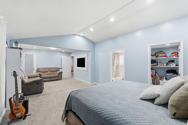 7102 Saint Joe Road, Fort Wayne, IN 46835