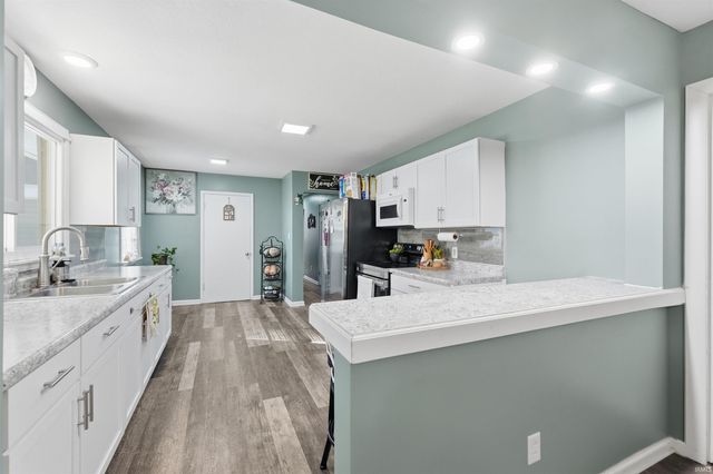 7102 Saint Joe Road, Fort Wayne, IN 46835