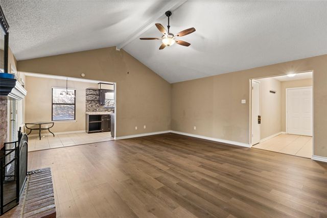 614 Circle Creek Drive, Hewitt, TX 76643