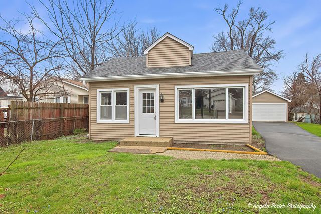 320 E WASHINGTON Street, Round Lake Park, IL 60073