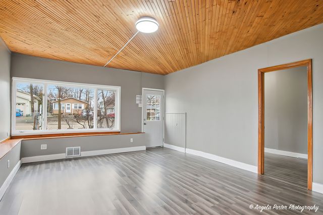 320 E WASHINGTON Street, Round Lake Park, IL 60073
