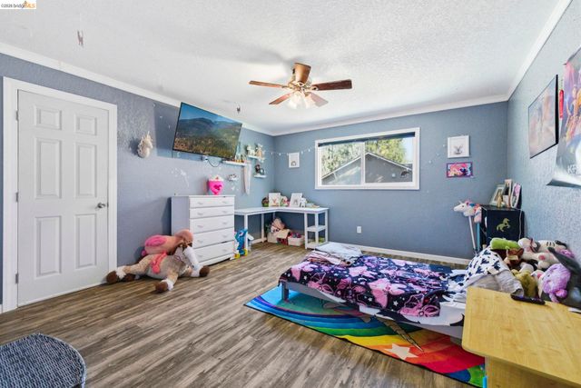 21708 Water Oak Dr, Sonora, CA 95370