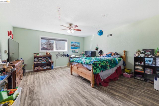 21708 Water Oak Dr, Sonora, CA 95370