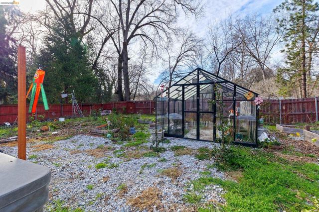 21708 Water Oak Dr, Sonora, CA 95370