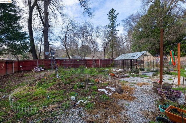 21708 Water Oak Dr, Sonora, CA 95370