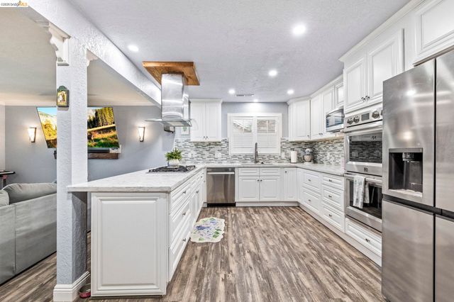 21708 Water Oak Dr, Sonora, CA 95370