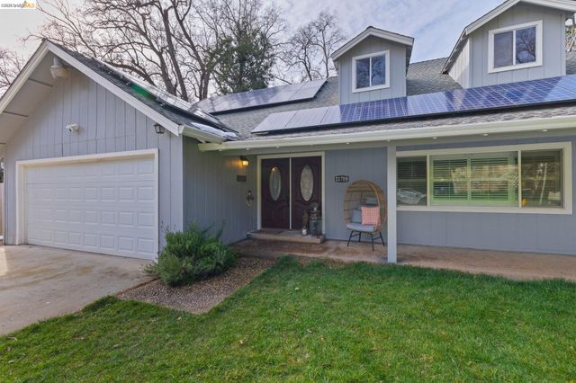 21708 Water Oak Dr, Sonora, CA 95370