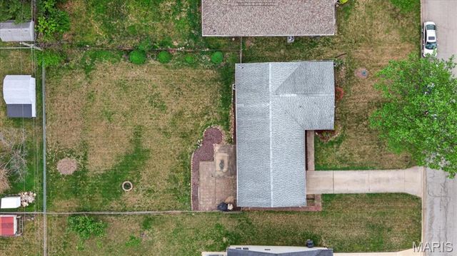 109 Keene Court, St Charles, MO 63303