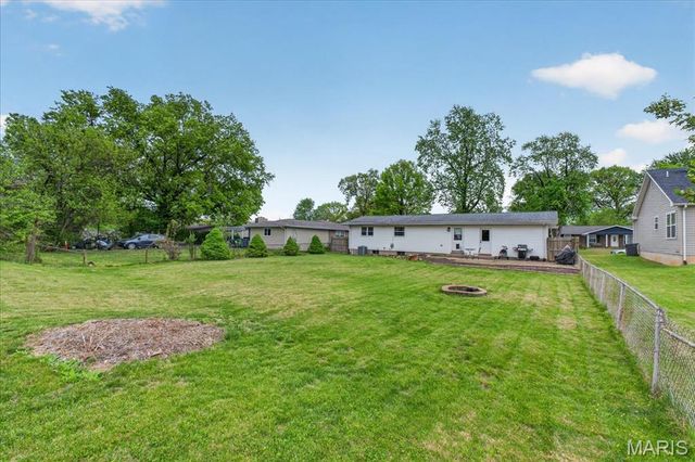 109 Keene Court, St Charles, MO 63303