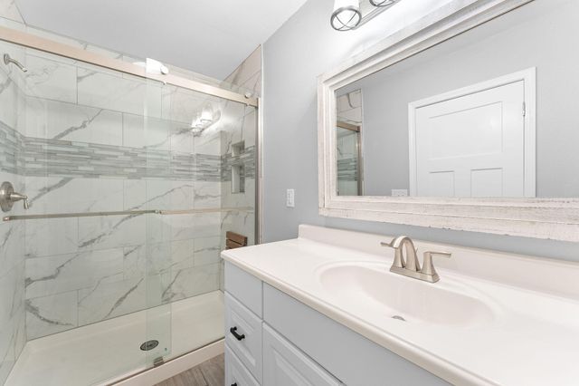 163 Cedar Cove Road, Branson West, MO 65737