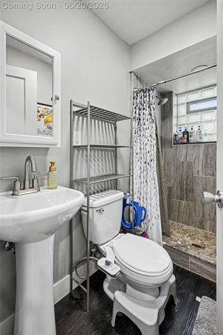 30831 Ridgefield Avenue, Warren, MI 48088