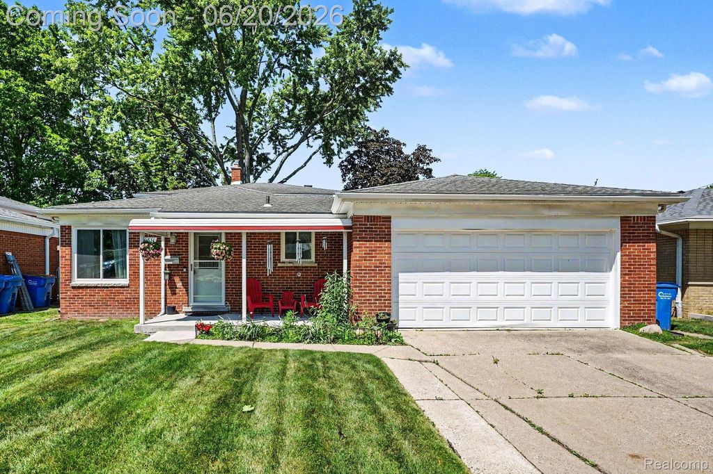 30831 Ridgefield Avenue, Warren, MI 48088