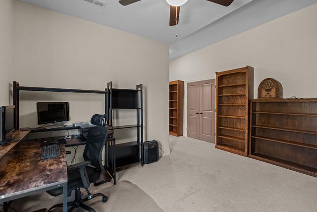 909 W Rufina Court, Nixa, MO 65714