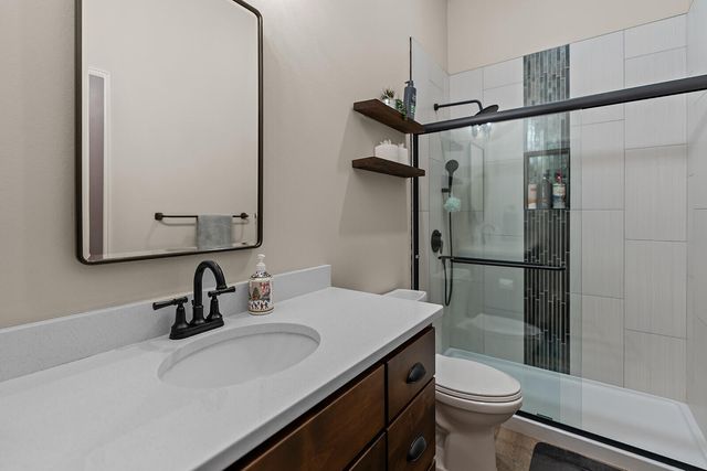 909 W Rufina Court, Nixa, MO 65714