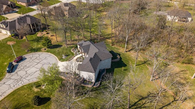 909 W Rufina Court, Nixa, MO 65714