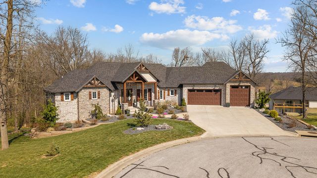 909 W Rufina Court, Nixa, MO 65714