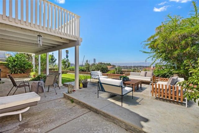 21795 Constancia, Mission Viejo, CA 92692