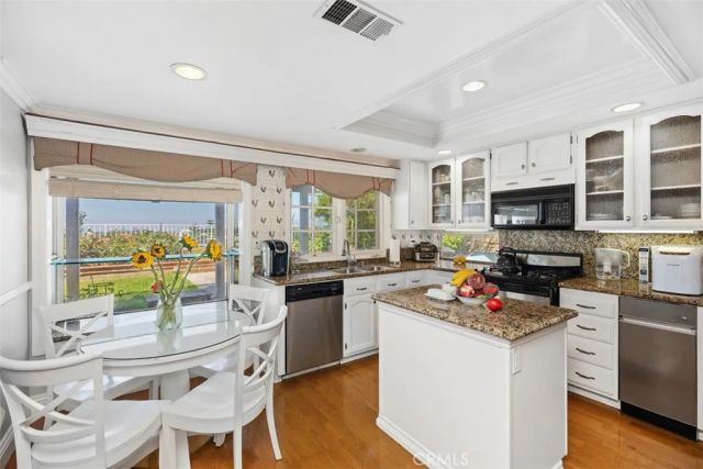 21795 Constancia, Mission Viejo, CA 92692