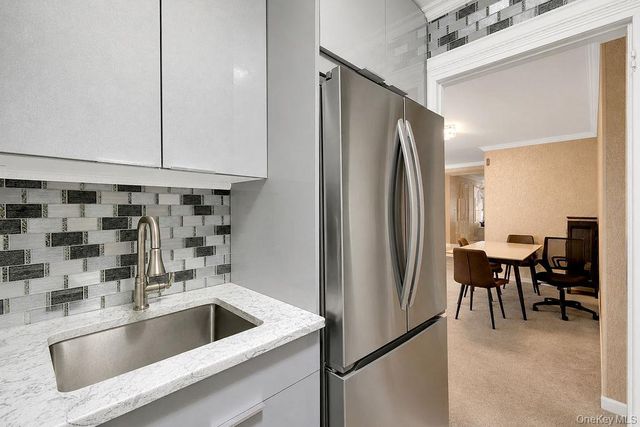 9910 60th Avenue 5J, Corona, NY 11368
