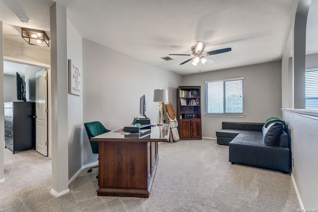 10 Rainy Ave, San Antonio, TX 78240