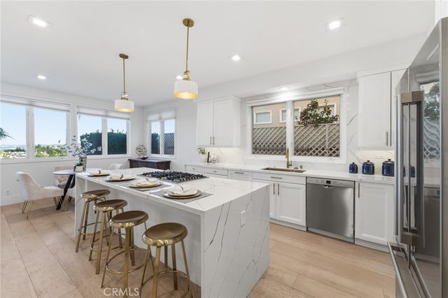 7612 Carmenita, West Hills, CA 91304