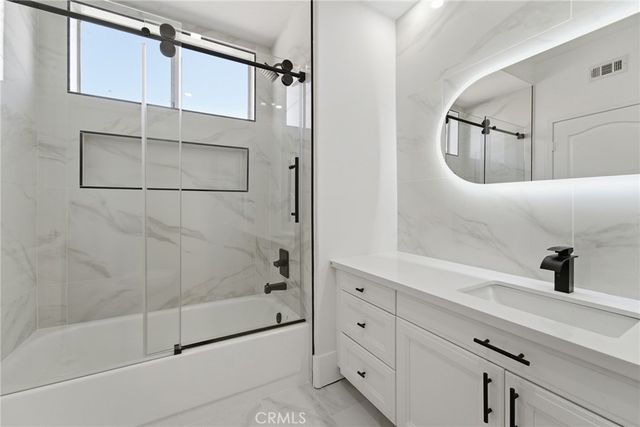 7612 Carmenita, West Hills, CA 91304