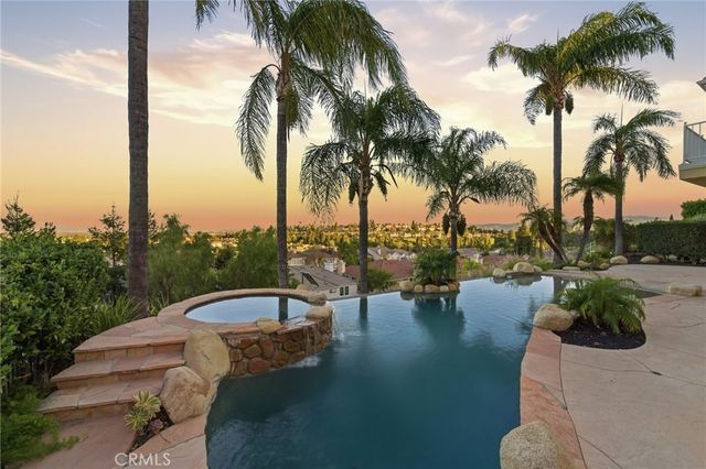 7612 Carmenita, West Hills, CA 91304