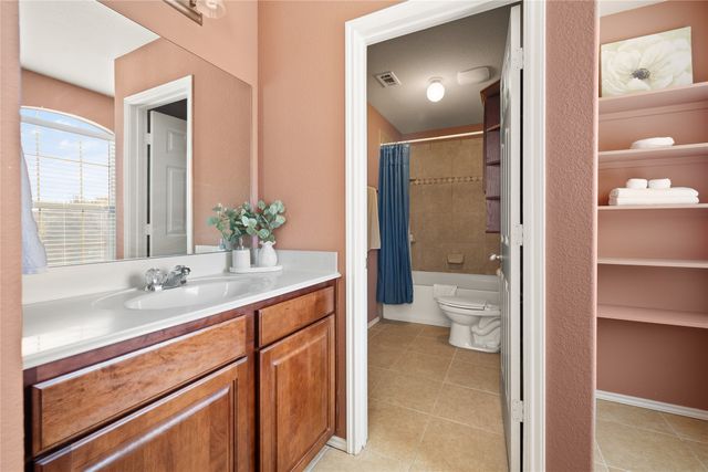 3913 Long Hollow Road, Fort Worth, TX 76262