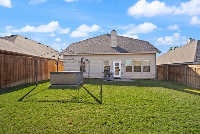 3913 Long Hollow Road, Fort Worth, TX 76262