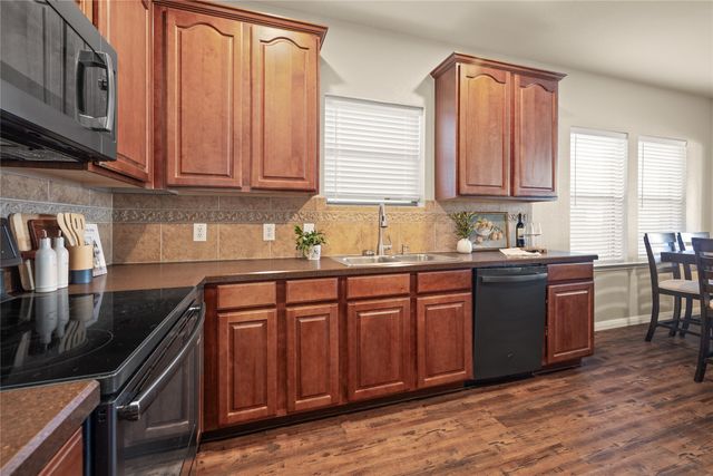 3913 Long Hollow Road, Fort Worth, TX 76262