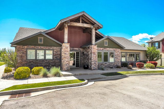 1237 N SILVERCREST DR, Saratoga Springs, UT 84045