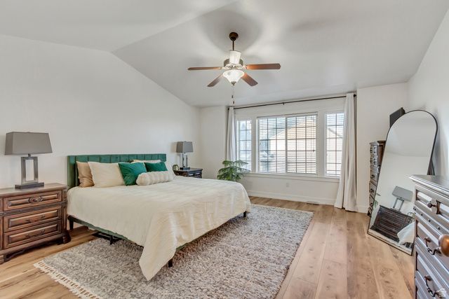 1237 N SILVERCREST DR, Saratoga Springs, UT 84045