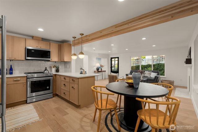 3613 40th Avenue W, Seattle, WA 98199