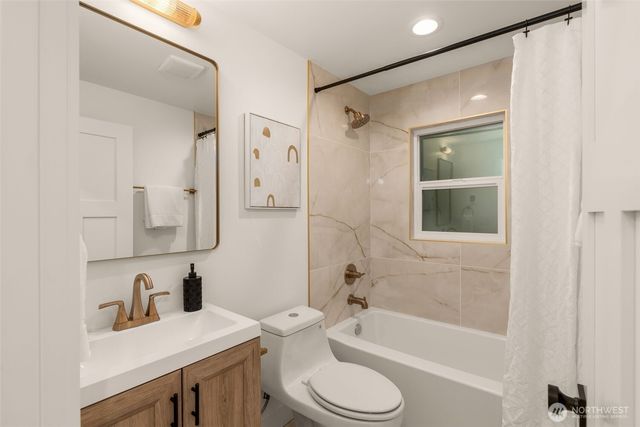 3613 40th Avenue W, Seattle, WA 98199