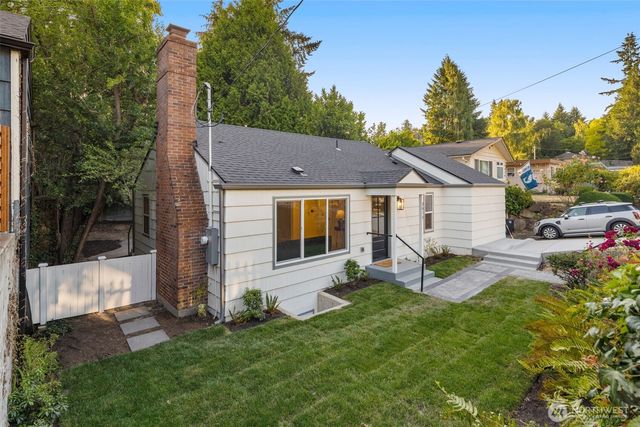 3613 40th Avenue W, Seattle, WA 98199