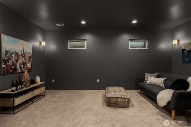 3613 40th Avenue W, Seattle, WA 98199